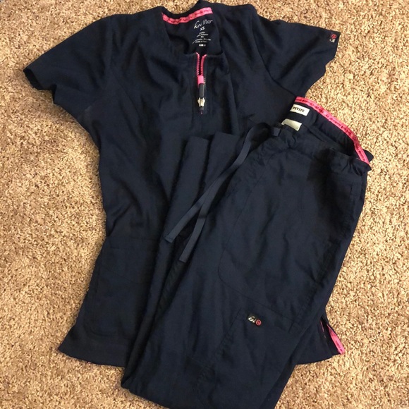 Koi Lite Scrubs. All XS.SOLD! SOLD SOLD - Picture 4 of 5